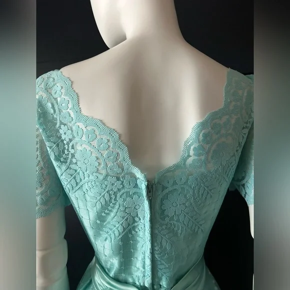 SOLDSOLDSOLD Vintage 60s/70s aqua lace dress - Picture 7 of 11